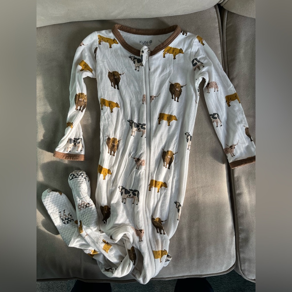 Kyte baby Moo Pajama Footie 18-24 months
